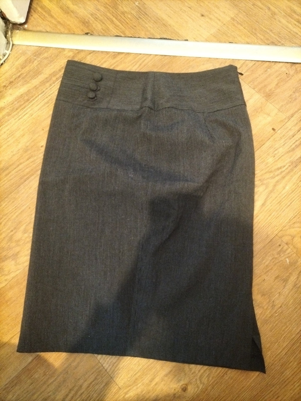 Ladies Papaya Size 12 Grey/Black Pinstriped Lined Skirt