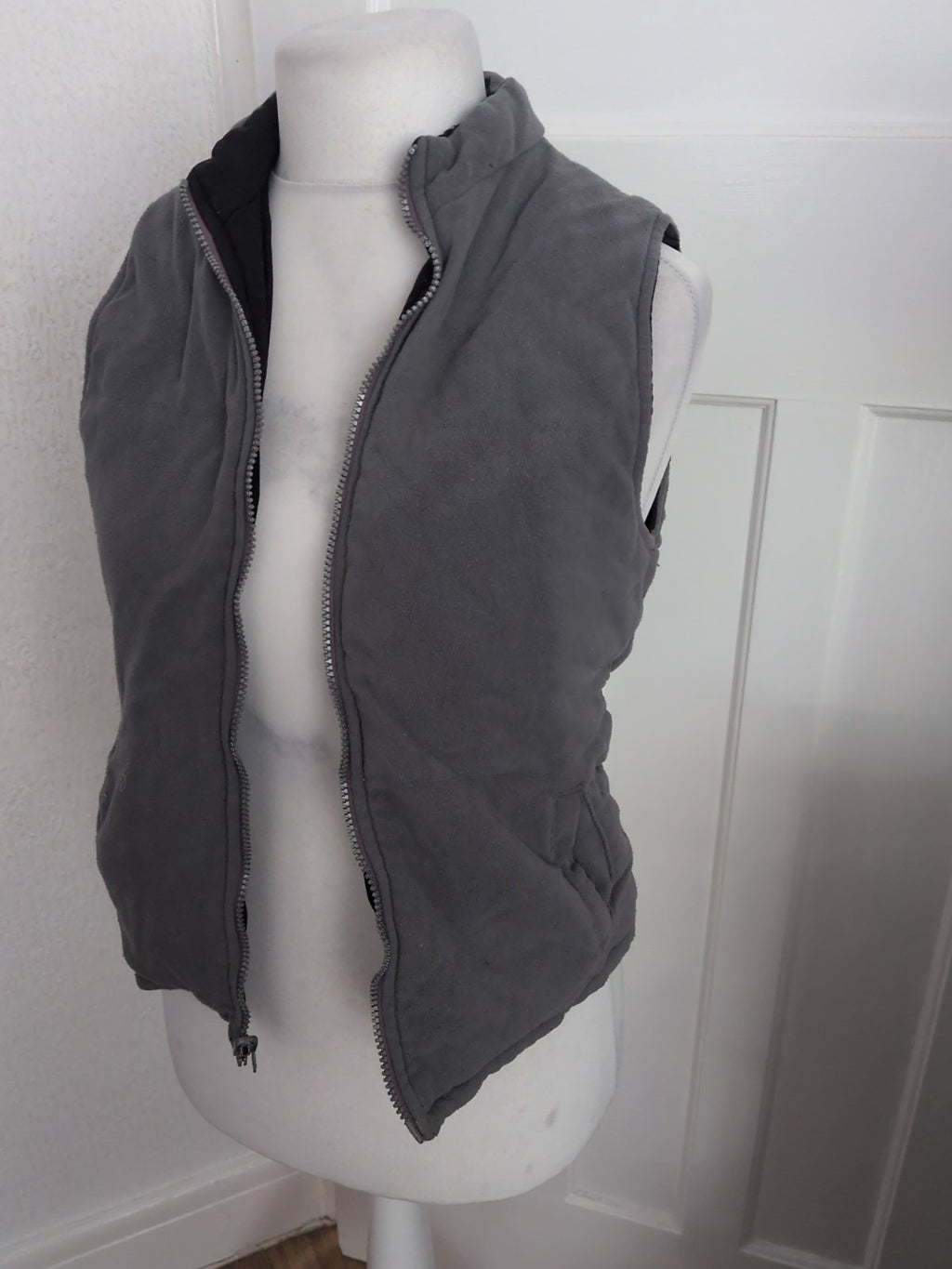 Medium Grey Sleeveless Full Zip Gilet