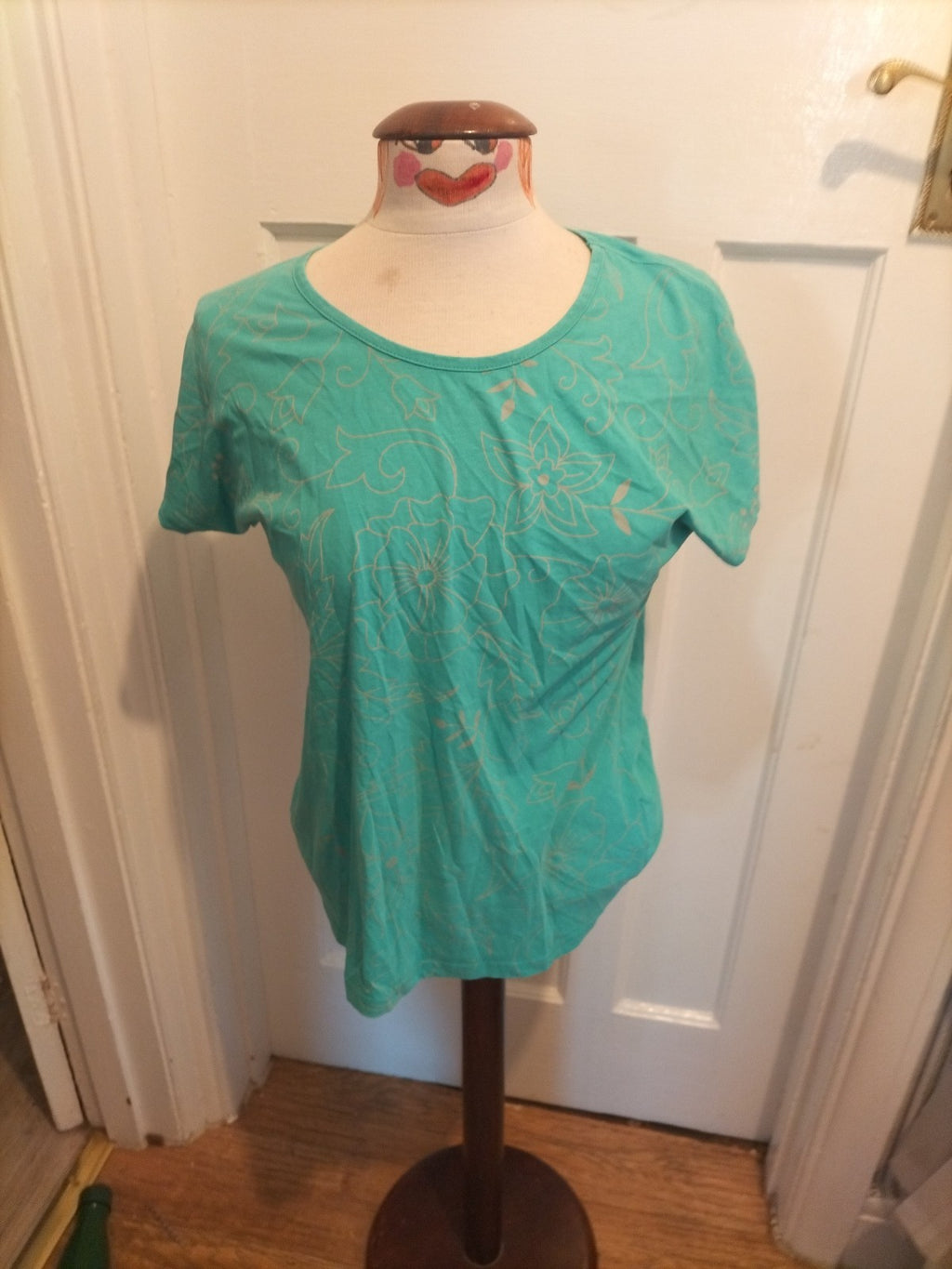 Ladies Size 12 Turquoise With Grey Floral Outline Tshirt