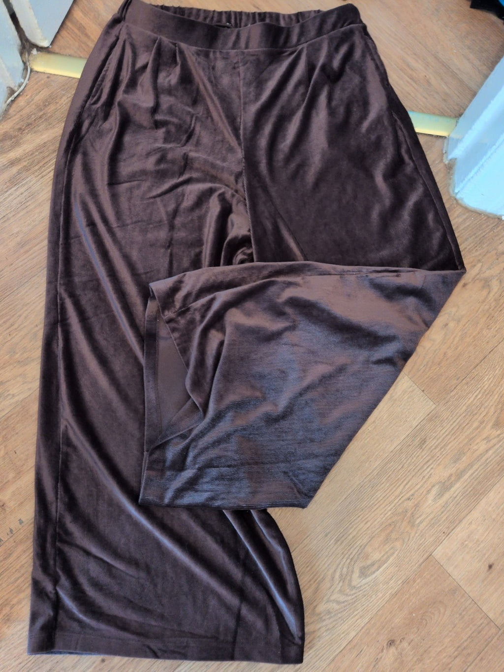 20 Chocolate Wide Leg Elasticated Trousers