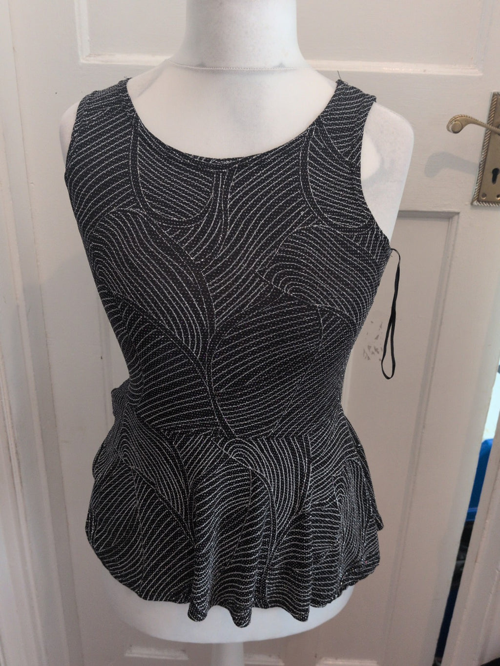 Quiz 12 Black And White With Silver Sparkle Sleeveless Blouse