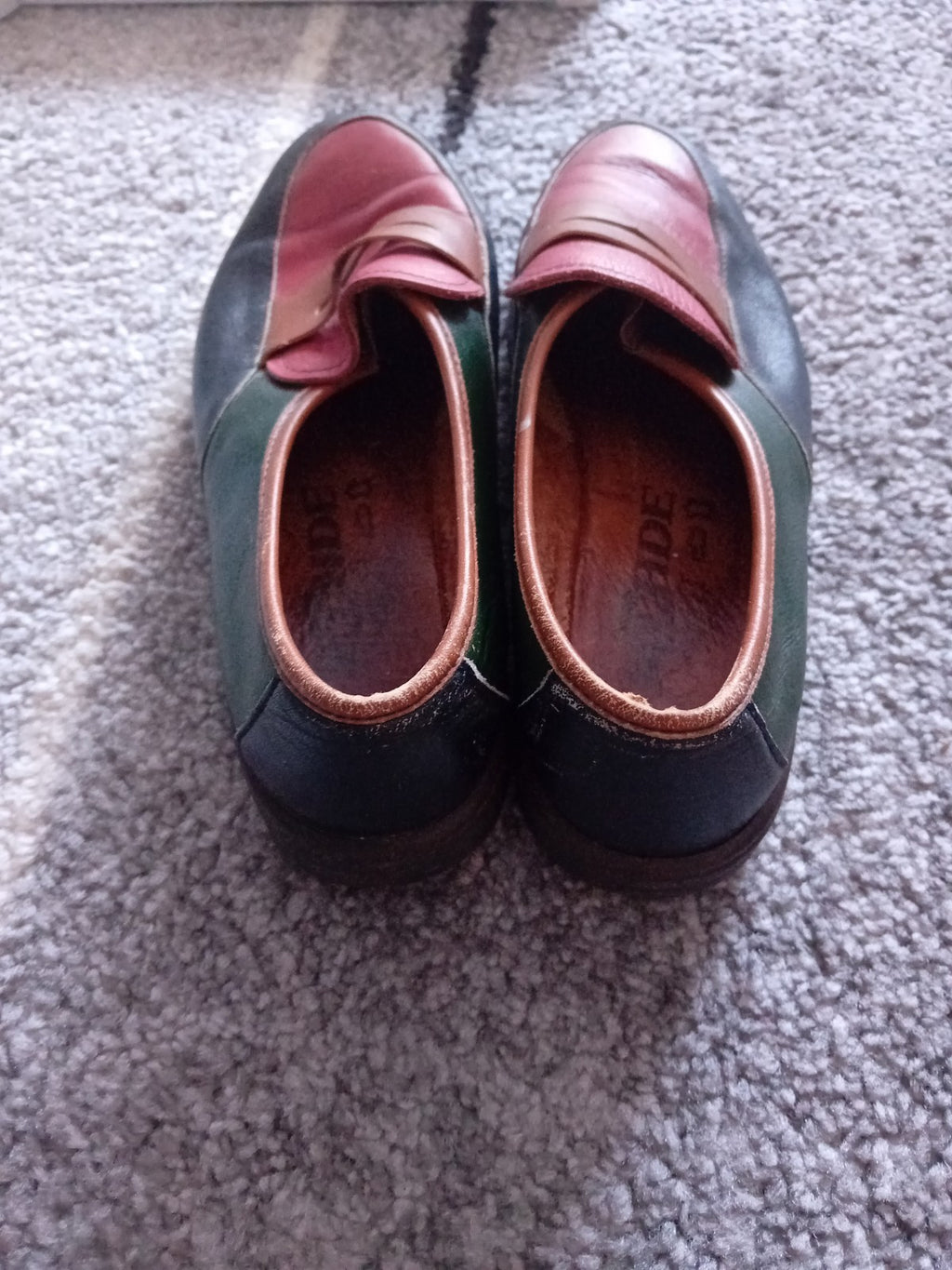 Ladies Rohde Flats Size 5 Red, Green, Blue