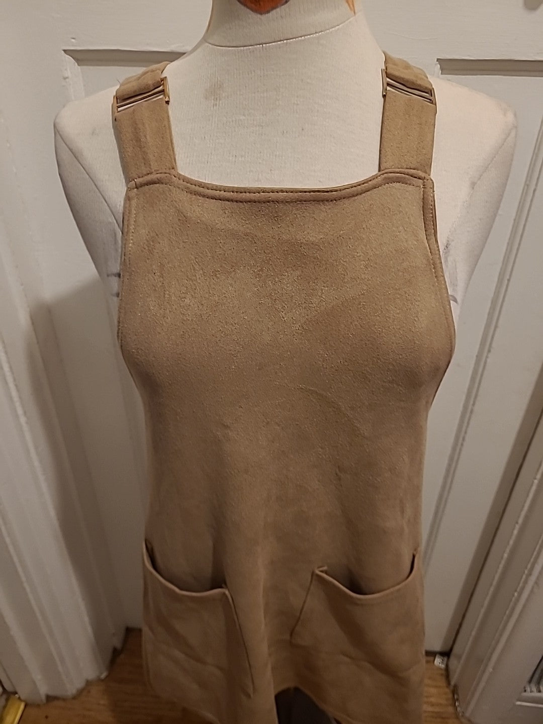 Ladies Select Size 10 Brown Suede Sleeveless Short Dress