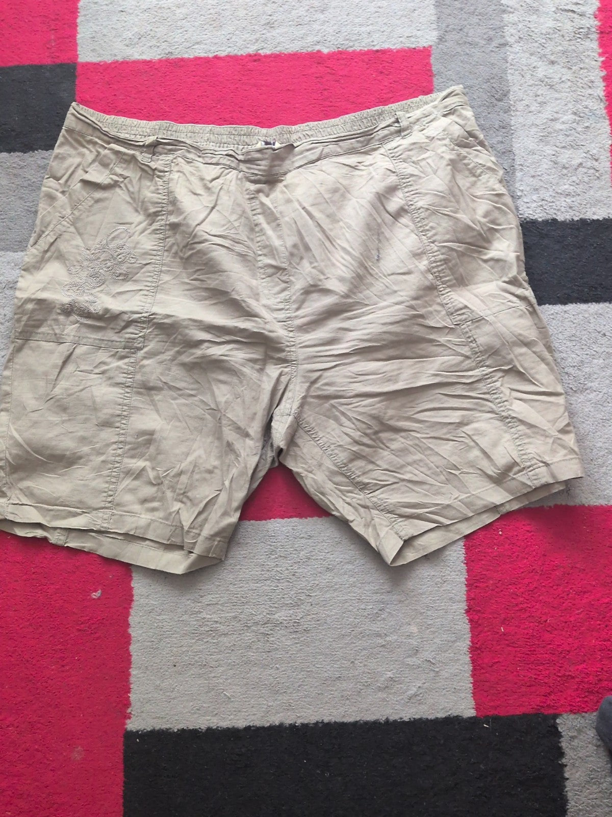Being Casual 26 Khaki Green Shorts