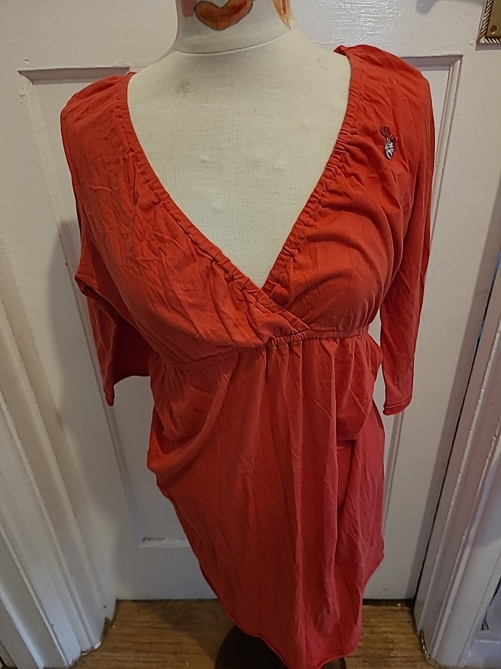 Ladies Avoca Size 2 Red V Neck Dress