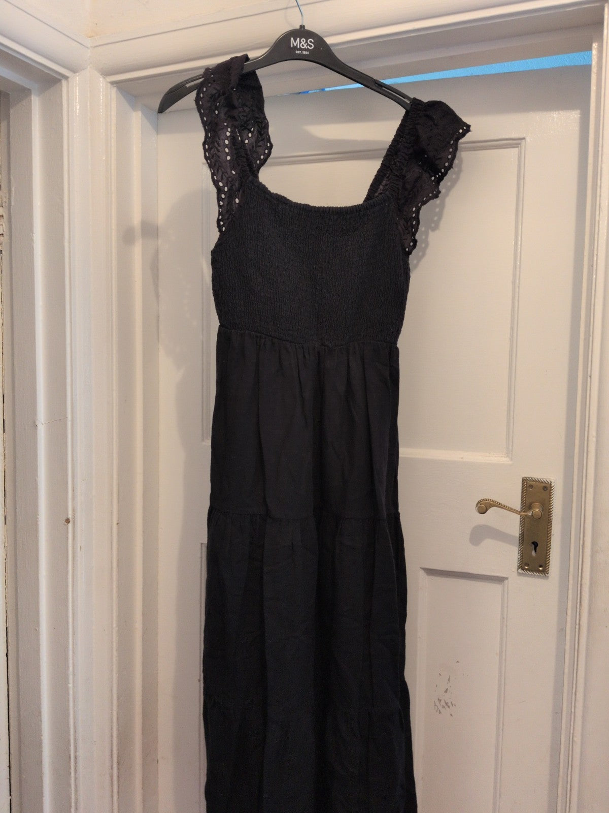 Ladies New Look Size 8 Black Sleeveless Long Length Bubblehem Dress