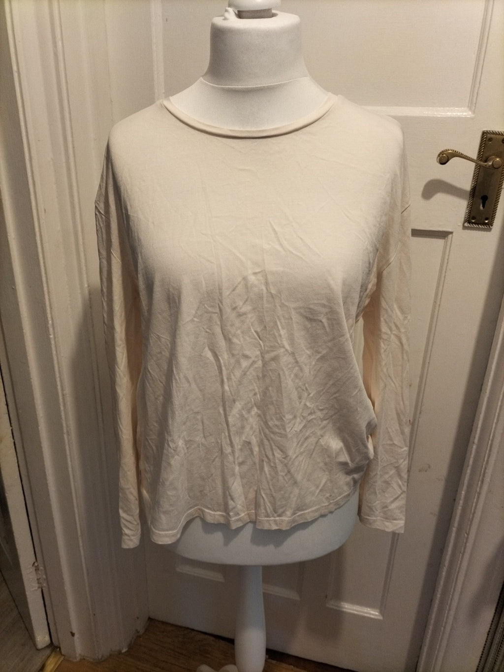 Ladies Primark Size 14-16 White Long Sleeved Tshirt