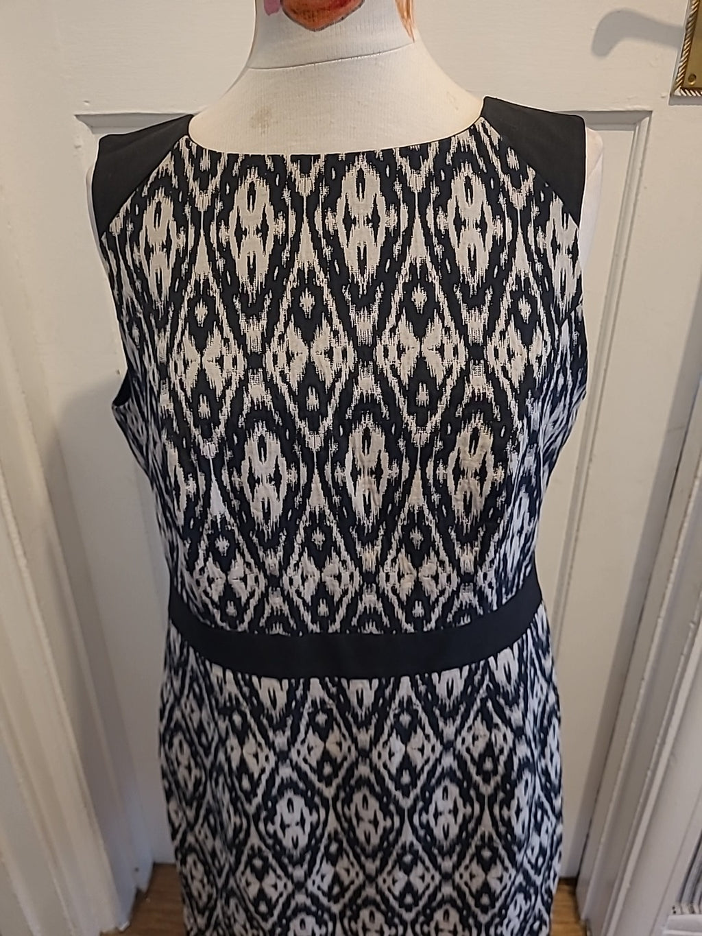 Ladies Bhs Size 16 Beige/Black Sleeveless Lined Dress