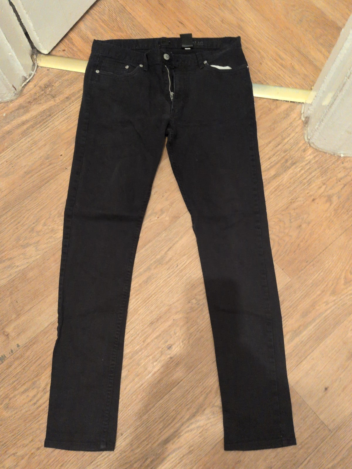 Ladies H&M Size 31" Black Skinny Jeans