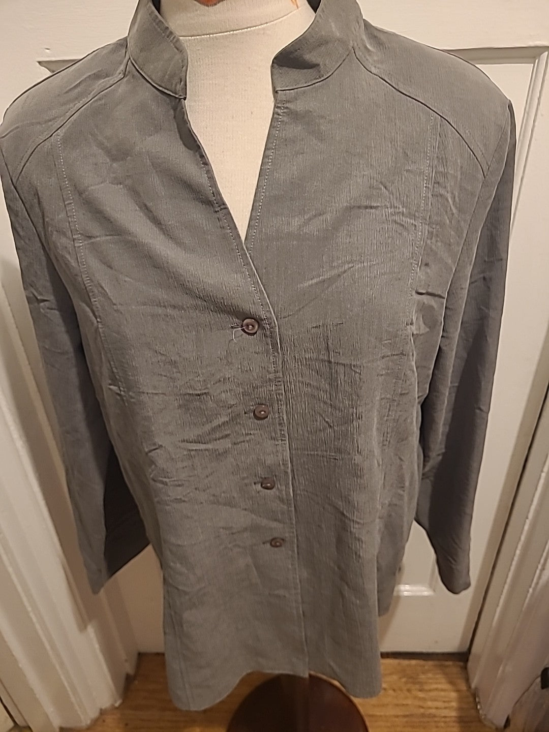 Ladies EWM Size 16 Grey Padded Long Sleeved Blouse
