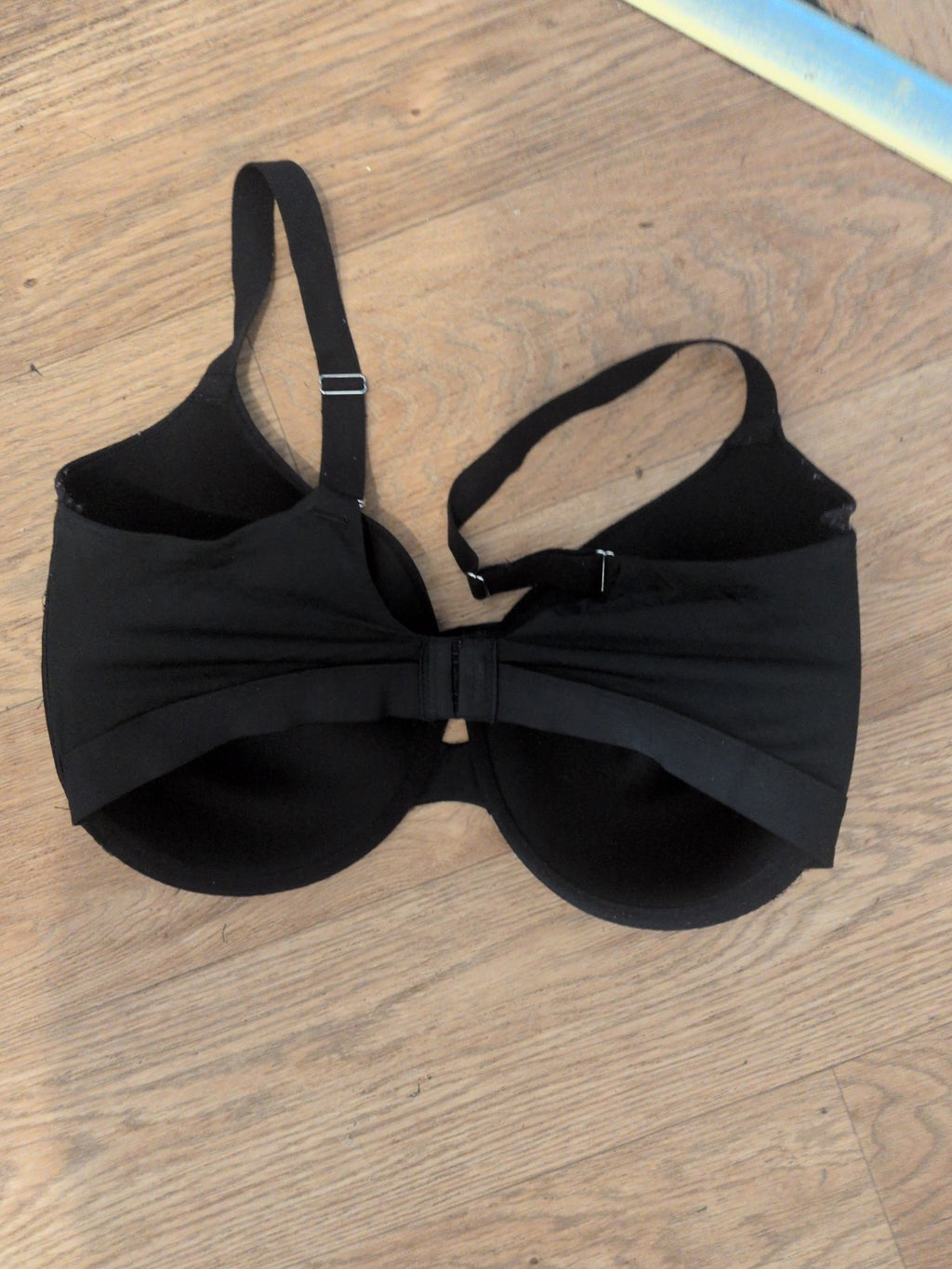 Ladies Marks And Spencer 36E Black Wired Bra