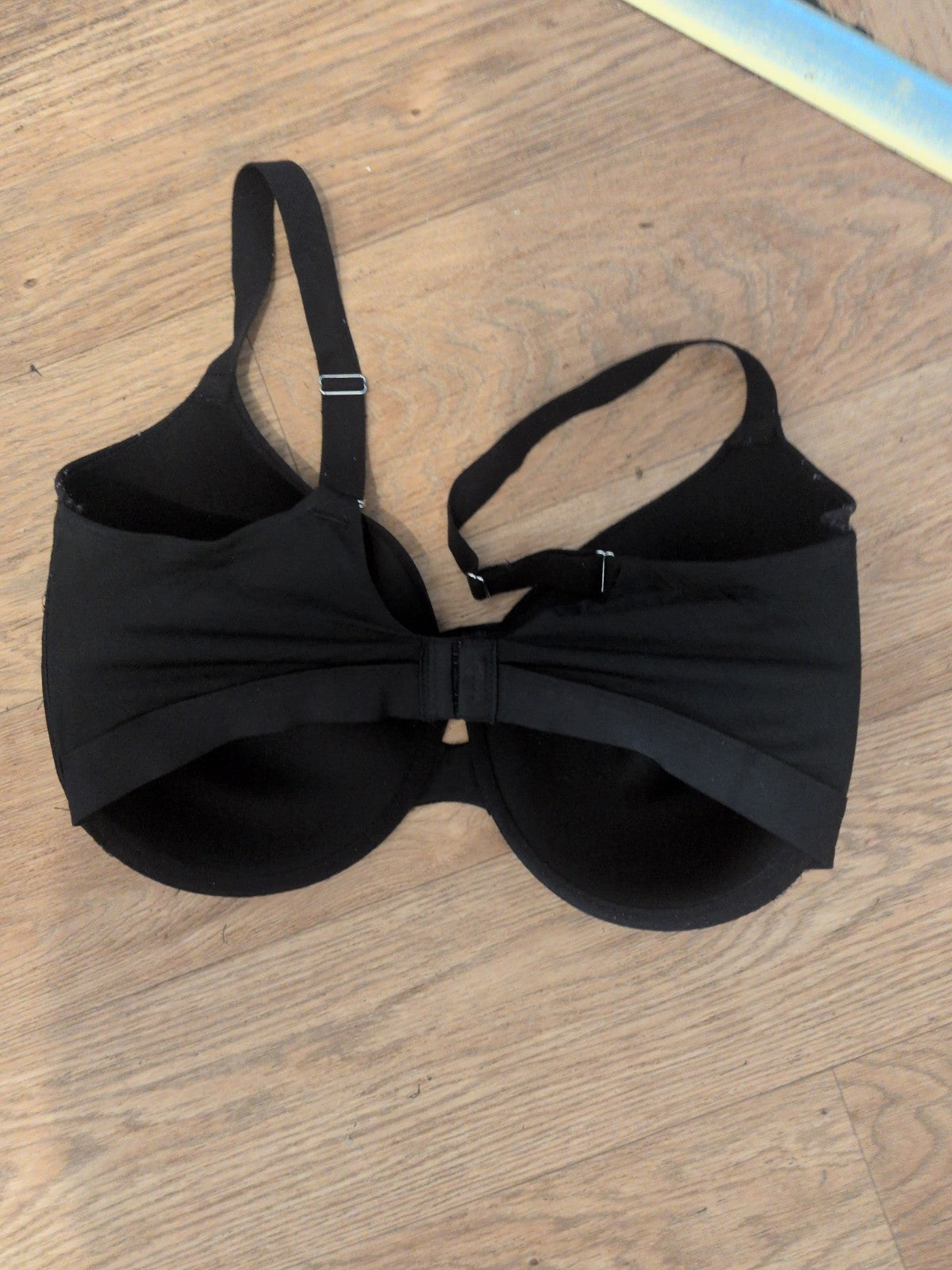 Ladies Marks And Spencer 36E Black Wired Bra