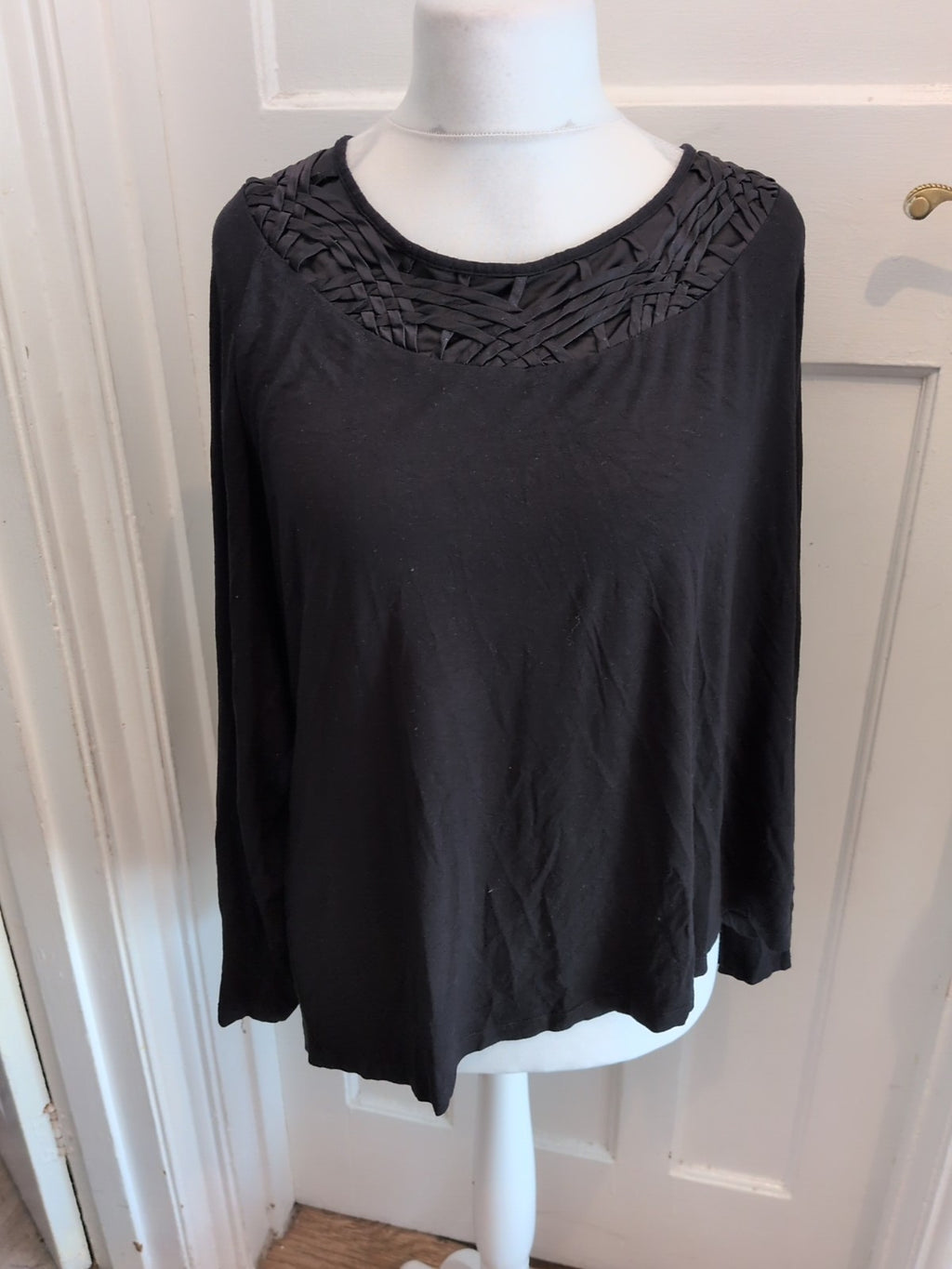 24 Black Patterned Neck Long Sleeve Blouse