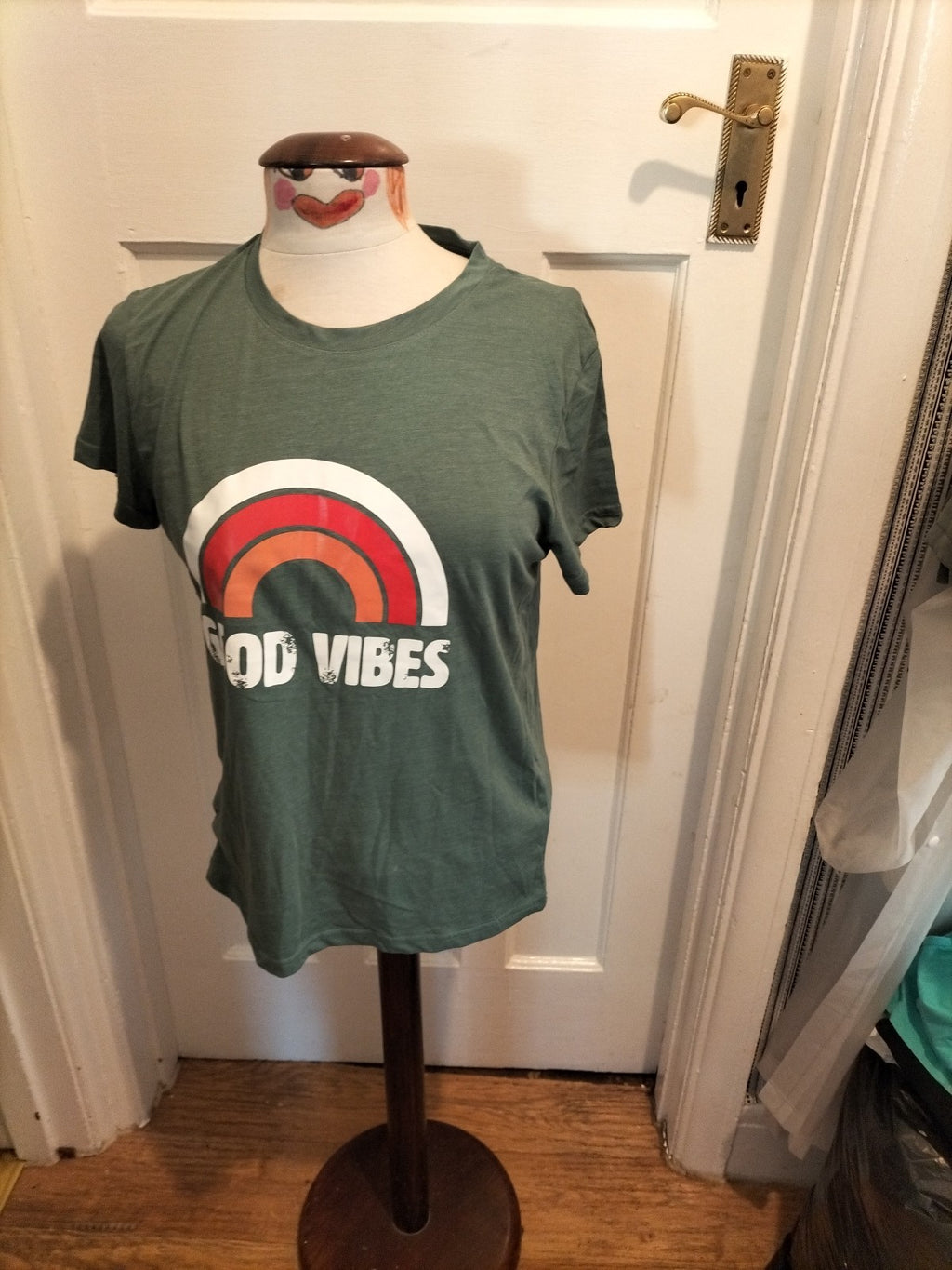 Ladies Shein Size M Green "Good Vibes" Short Sleeved Tshirt