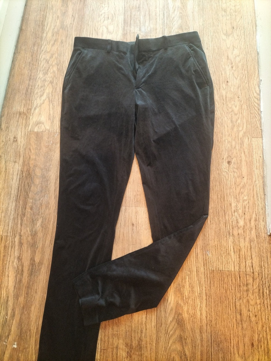 Ladies Asos Size 33" Black Trouserd