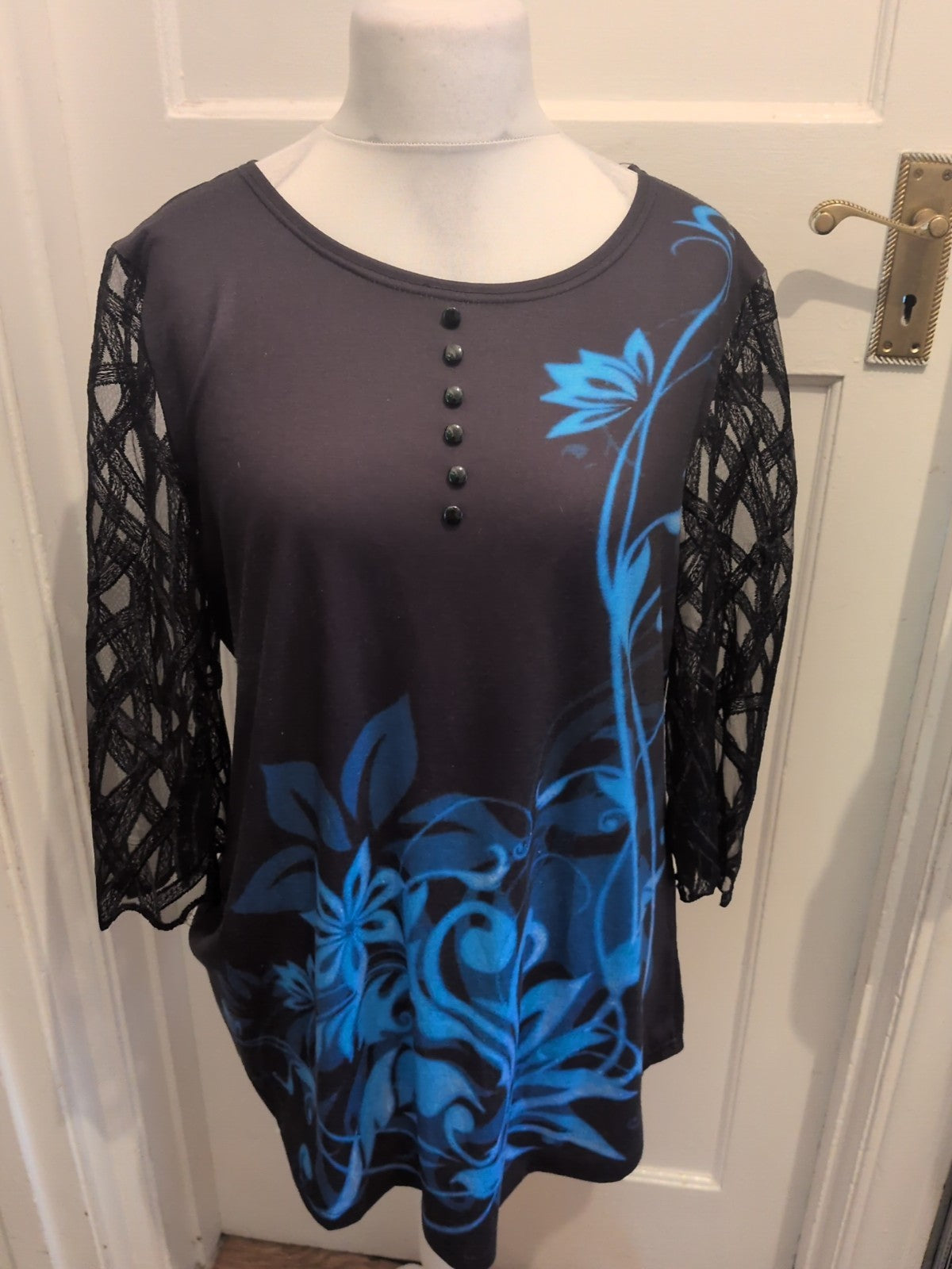 XL Black And Blue Long Lace Sleeve Blouse
