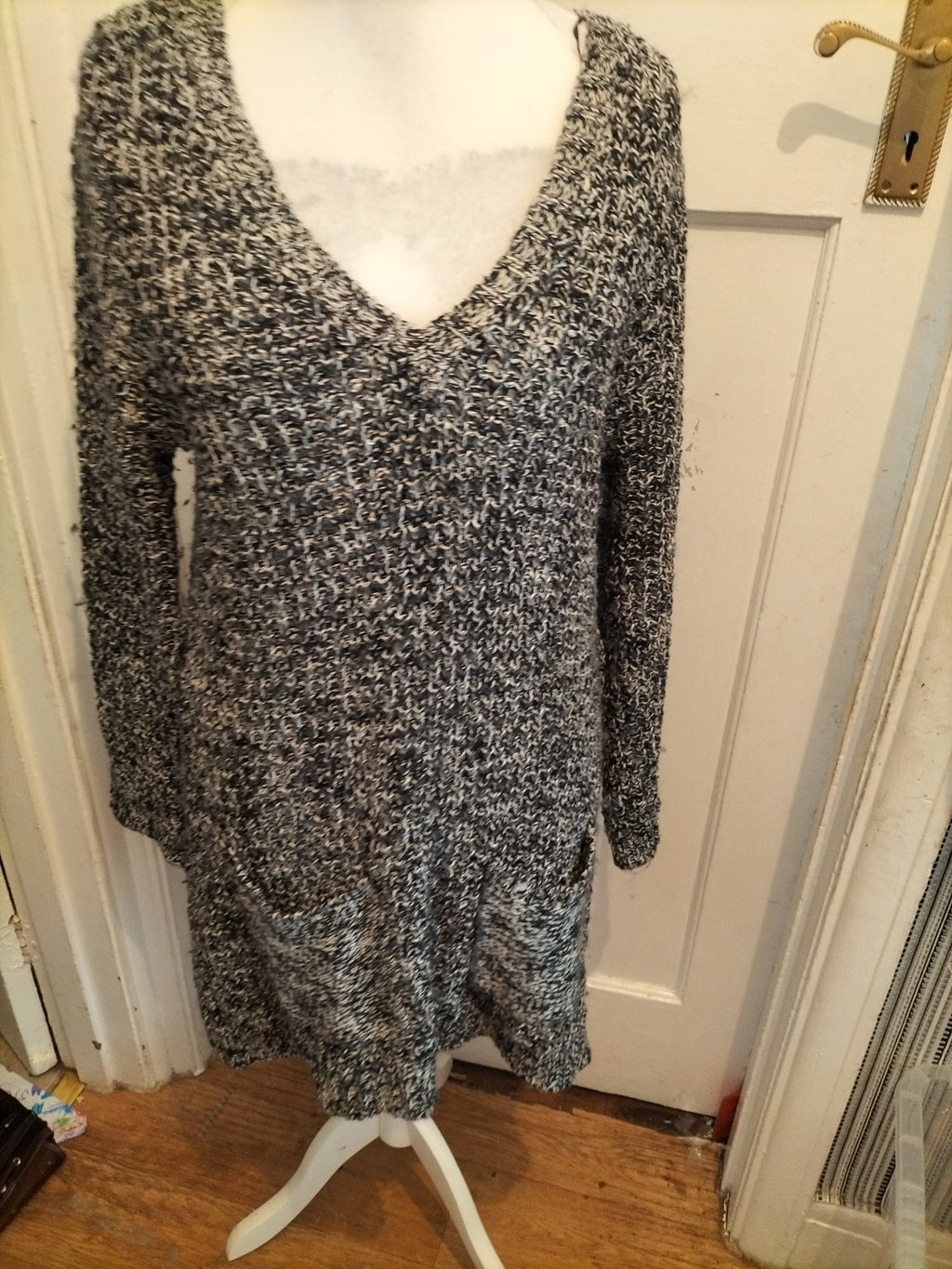 Ladies H&M Medium Black/Grey/White Flecked Jumper