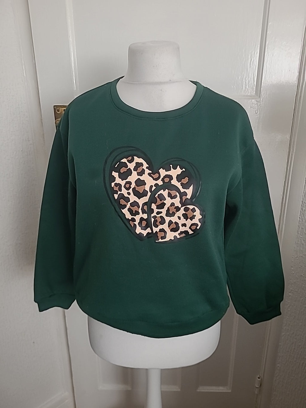Ladies Size Small Green Love Heart Pullover Jumper