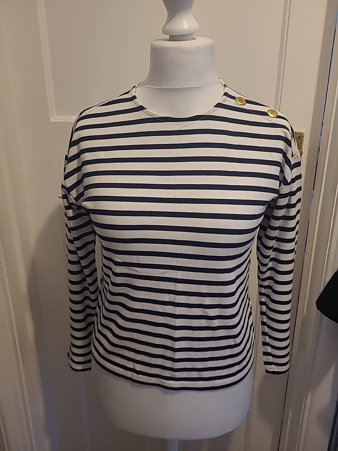 Ladies Papaya Size 8 Navy/White Long Sleeved Blouse