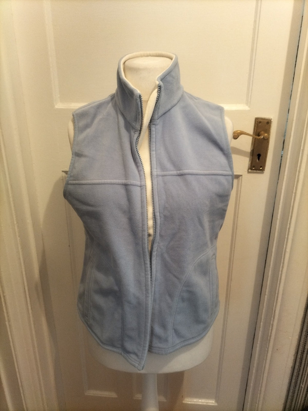 Ladies Marks And Spencer Size 14 Cornflower Sleeveless Zip Through