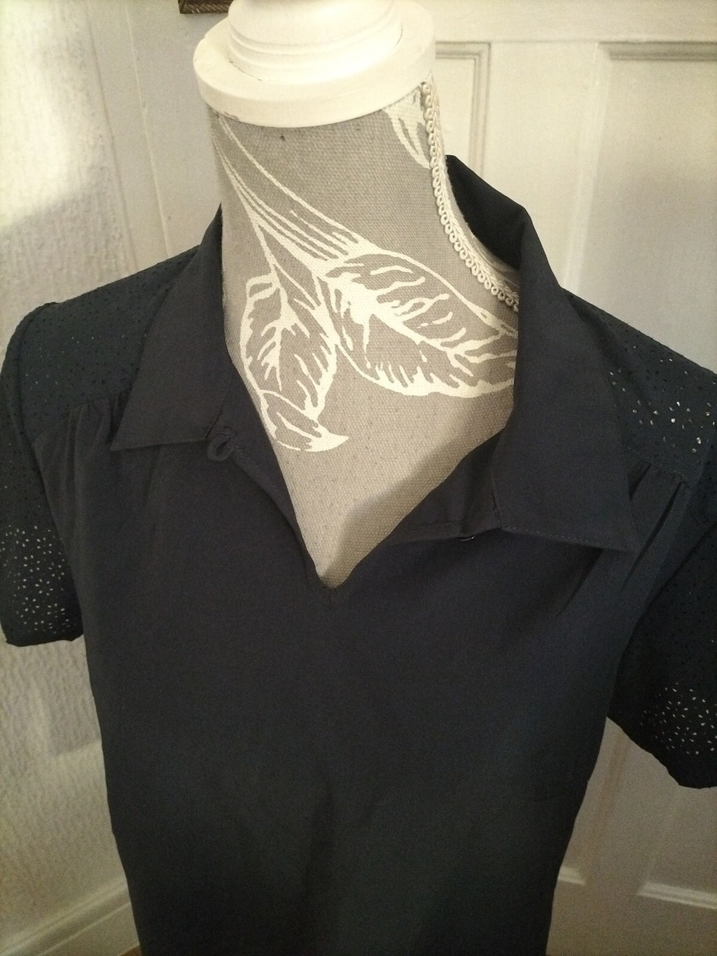 Ladies XL Navy Short Sleeved Blouse