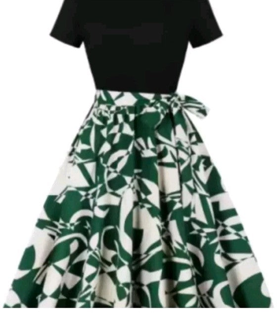 Brand New Ladies TorbayClothingCo Green&Black Pleated Dress