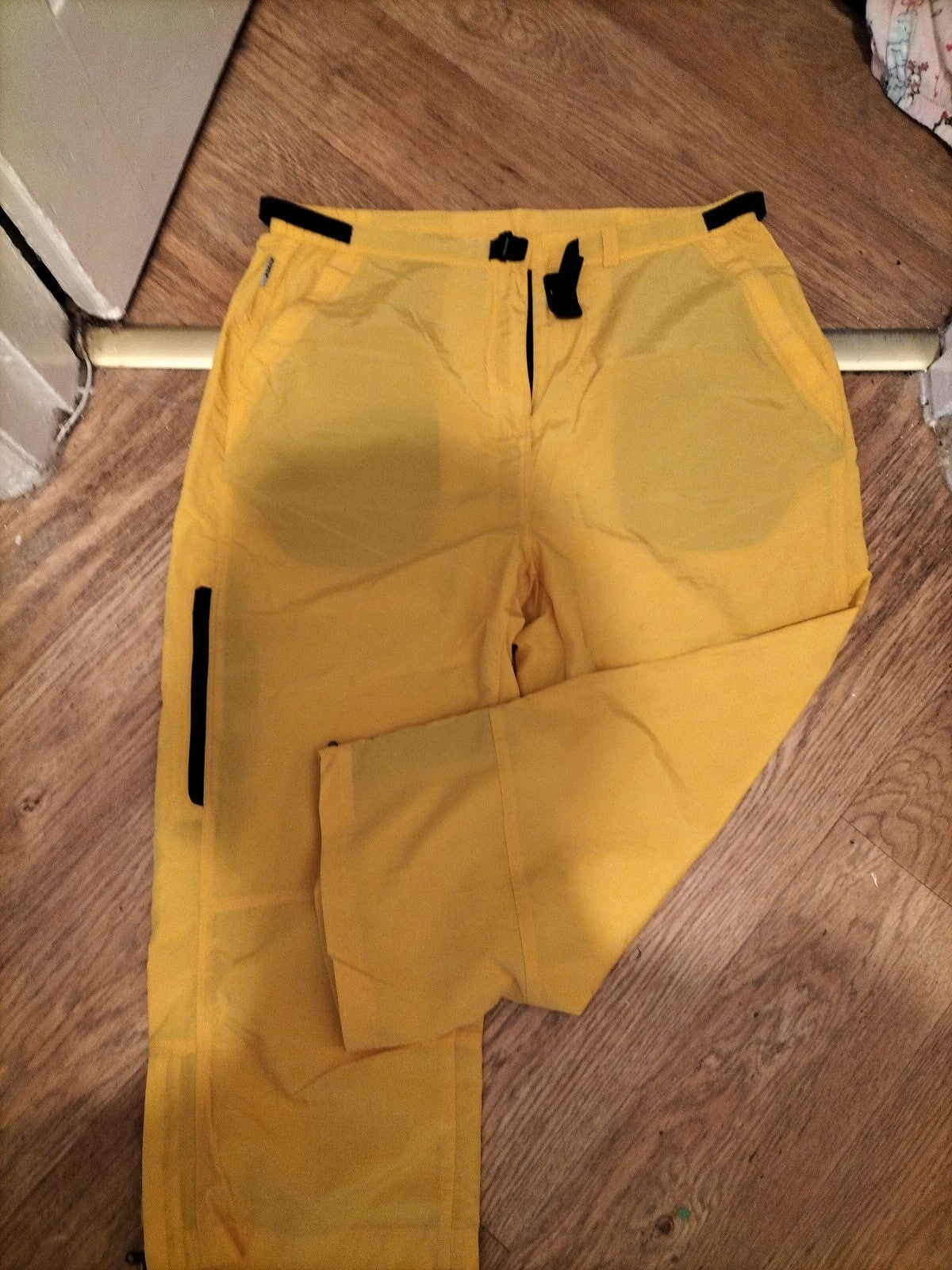 Ladies Aigle Size Euro 46 Yellow Cropped Trousers