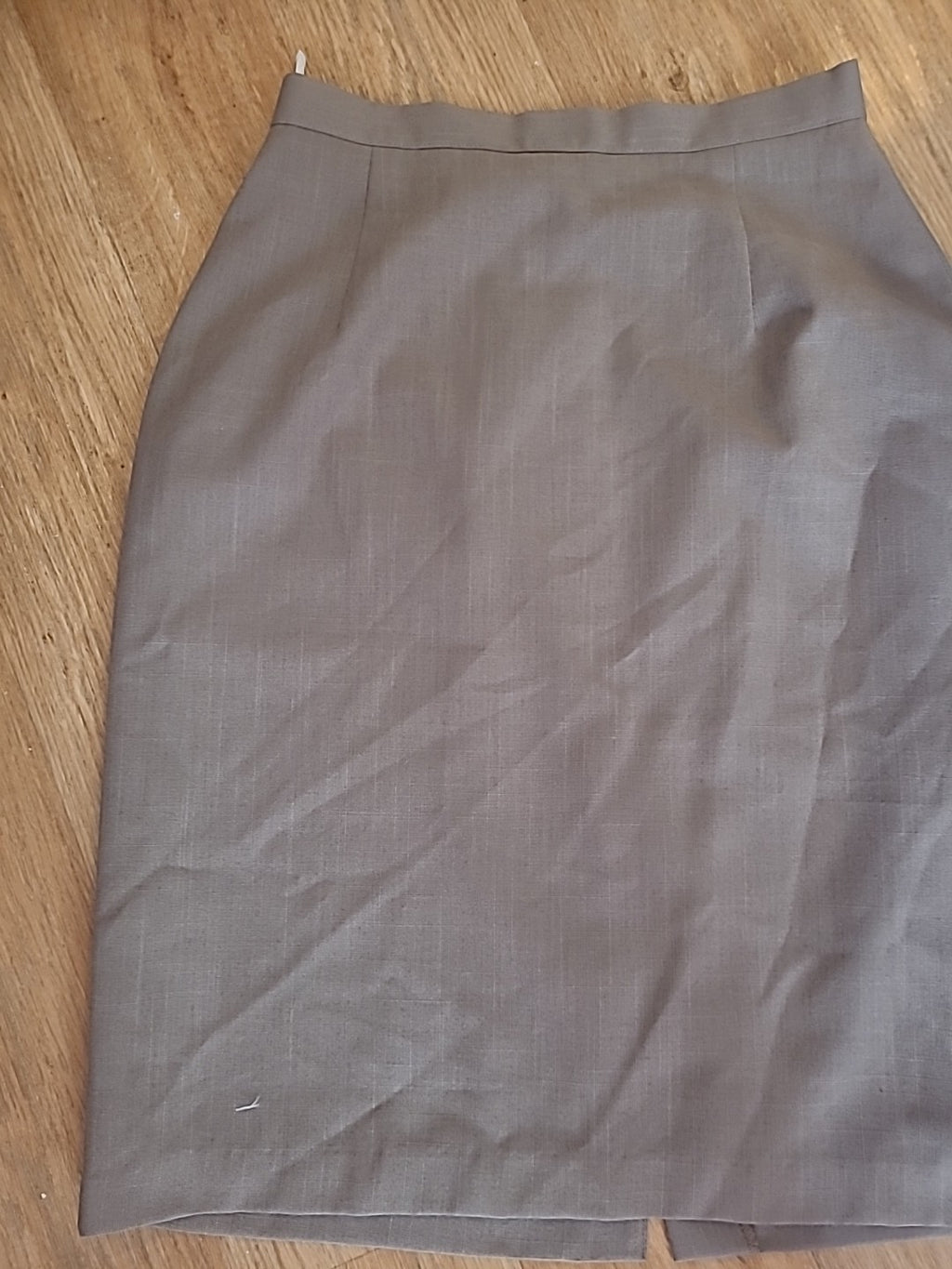 Ladies Size 14 Grey Lined Ankle Length Skirt