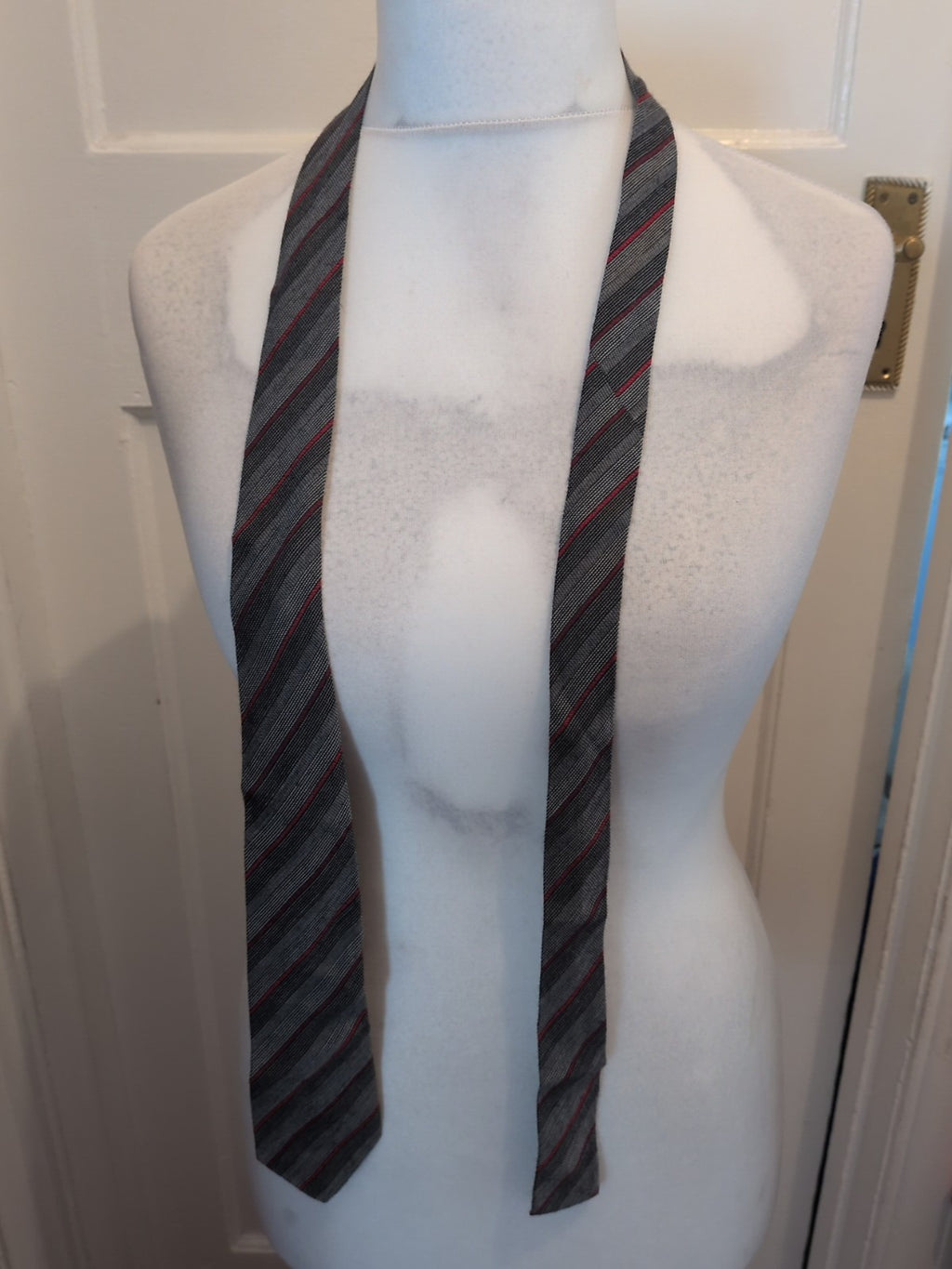 Nico Grey Toned And Red Striped Tie