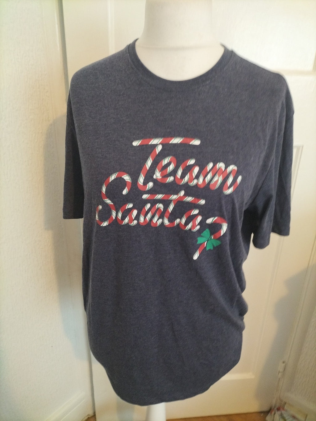 Mens Easy Size M Navy Christmas Short Sleeved Tshirt