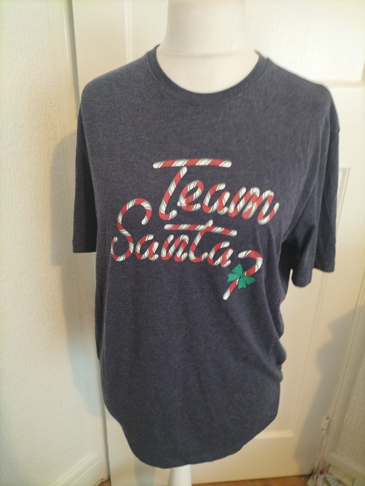 Mens Easy Size M Navy Christmas Short Sleeved Tshirt