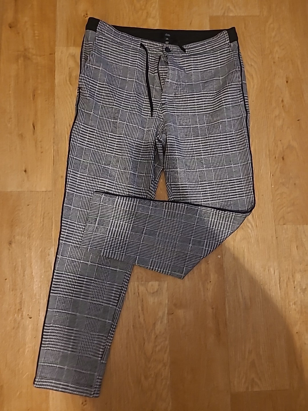 Mens River Island Size 34"Waist 30"Waist Black And White Trousers