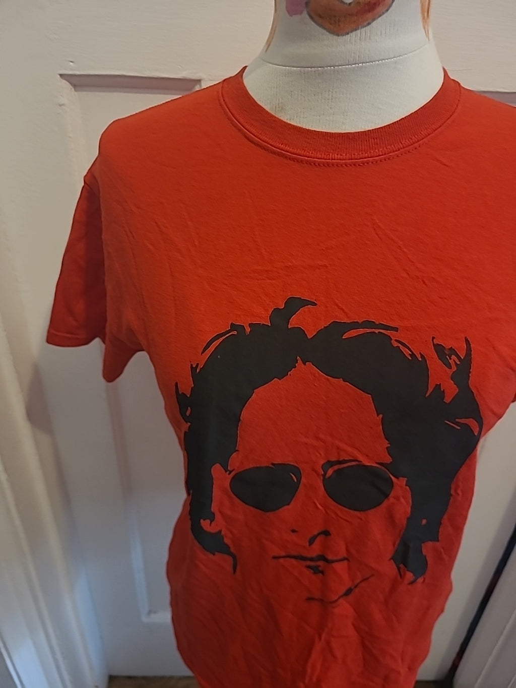 Mens Gildan Size Medium Red With Black Face Print Short Sleeved Tshirt