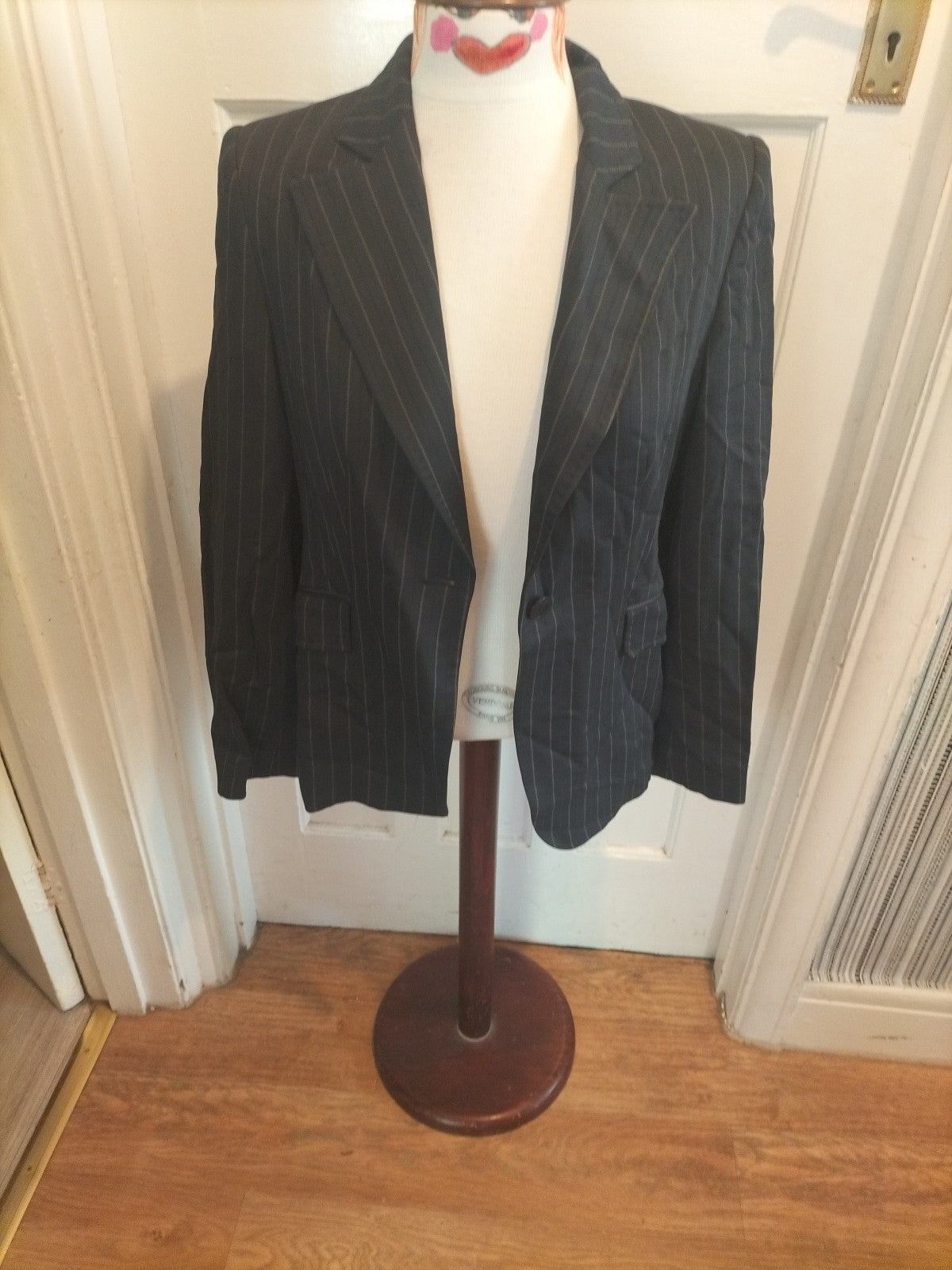 Ladies Podivm Size 12 Black With Thin Stripes Padded Lined Blazer