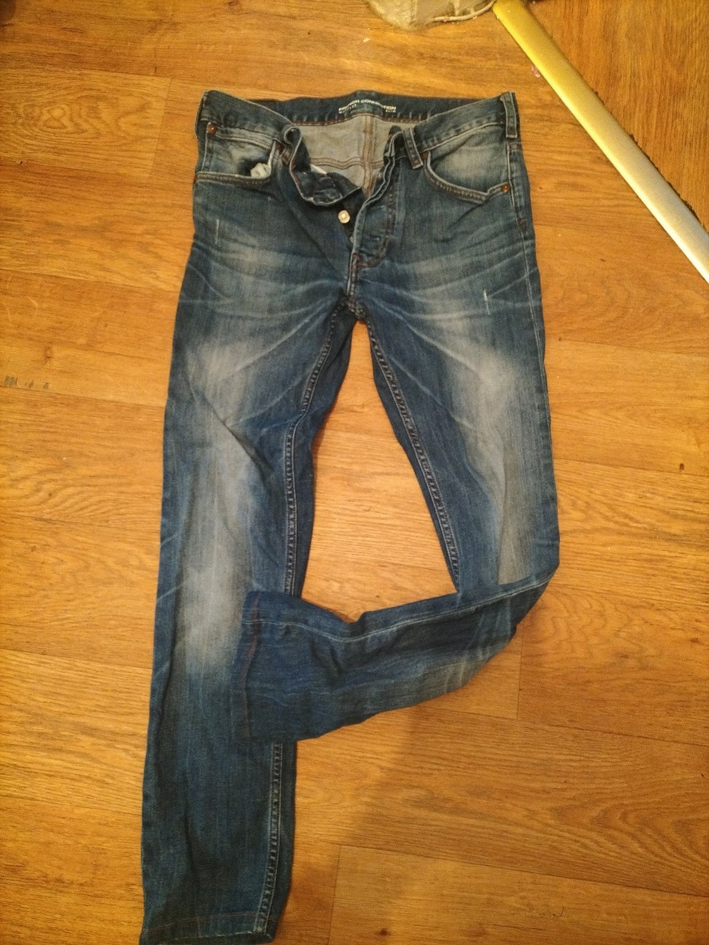 Mens French Connection Size 28x33 Slim Distressed Jeans
