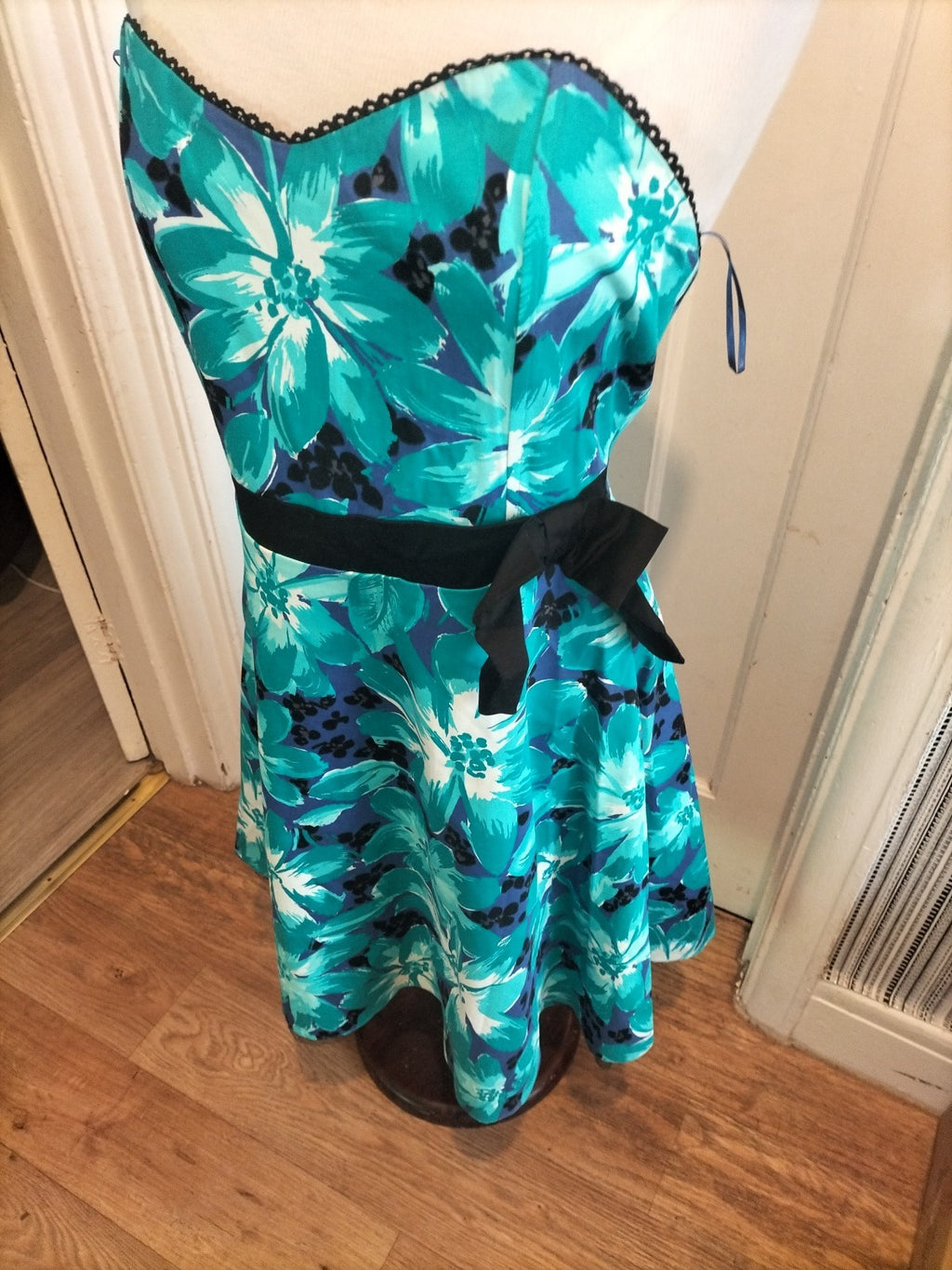 Ladies Brand New Strapless Party Dress Size 14 Bay, Green/ Blue