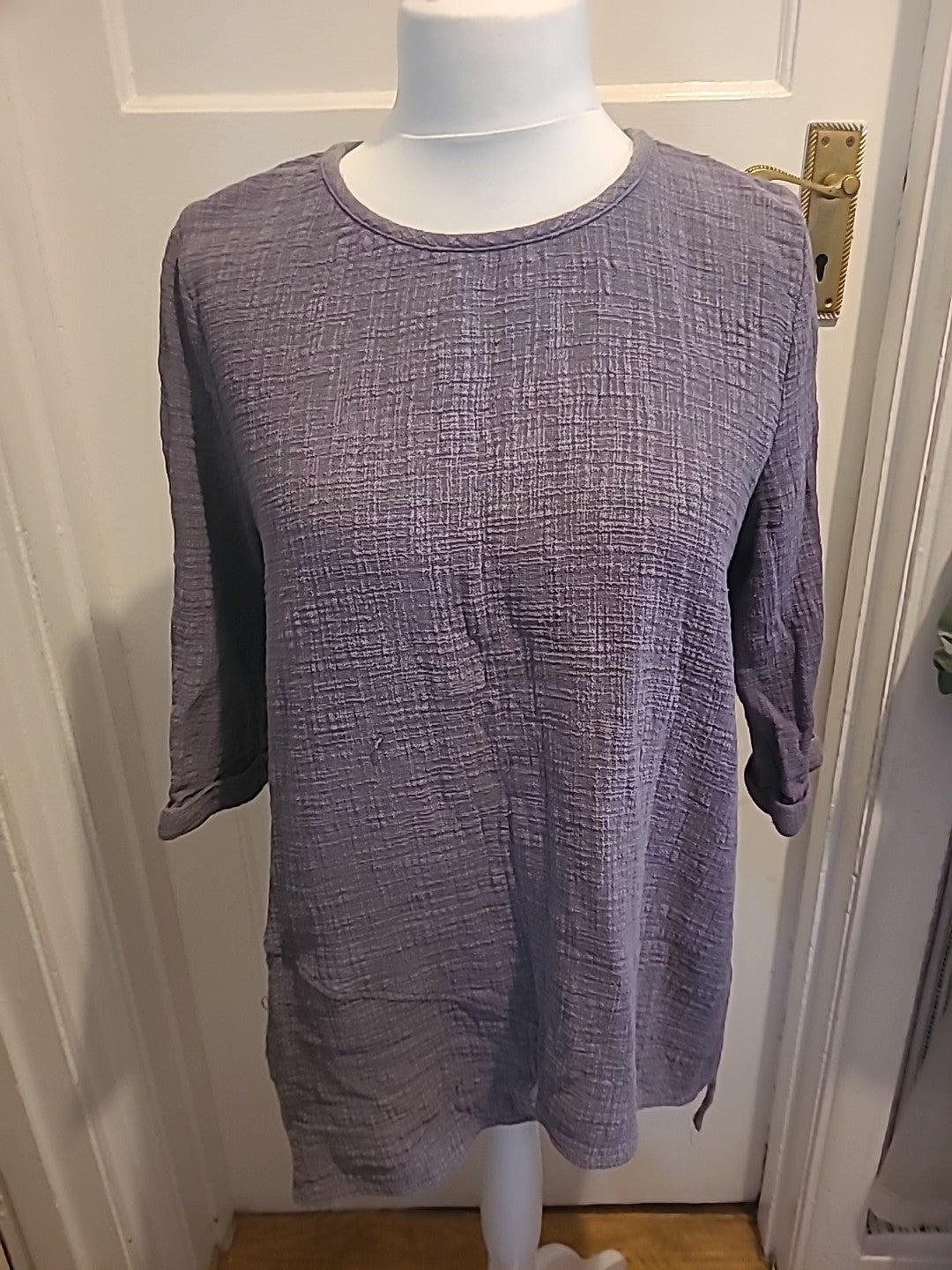 Ladies Saloos Size 14 Taupe Mid Sleeved Top