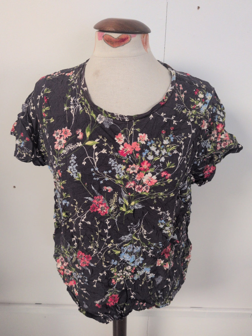 Ladies Marks And Spencer Size 18 Navy Flower Short Sleeve T-shirt