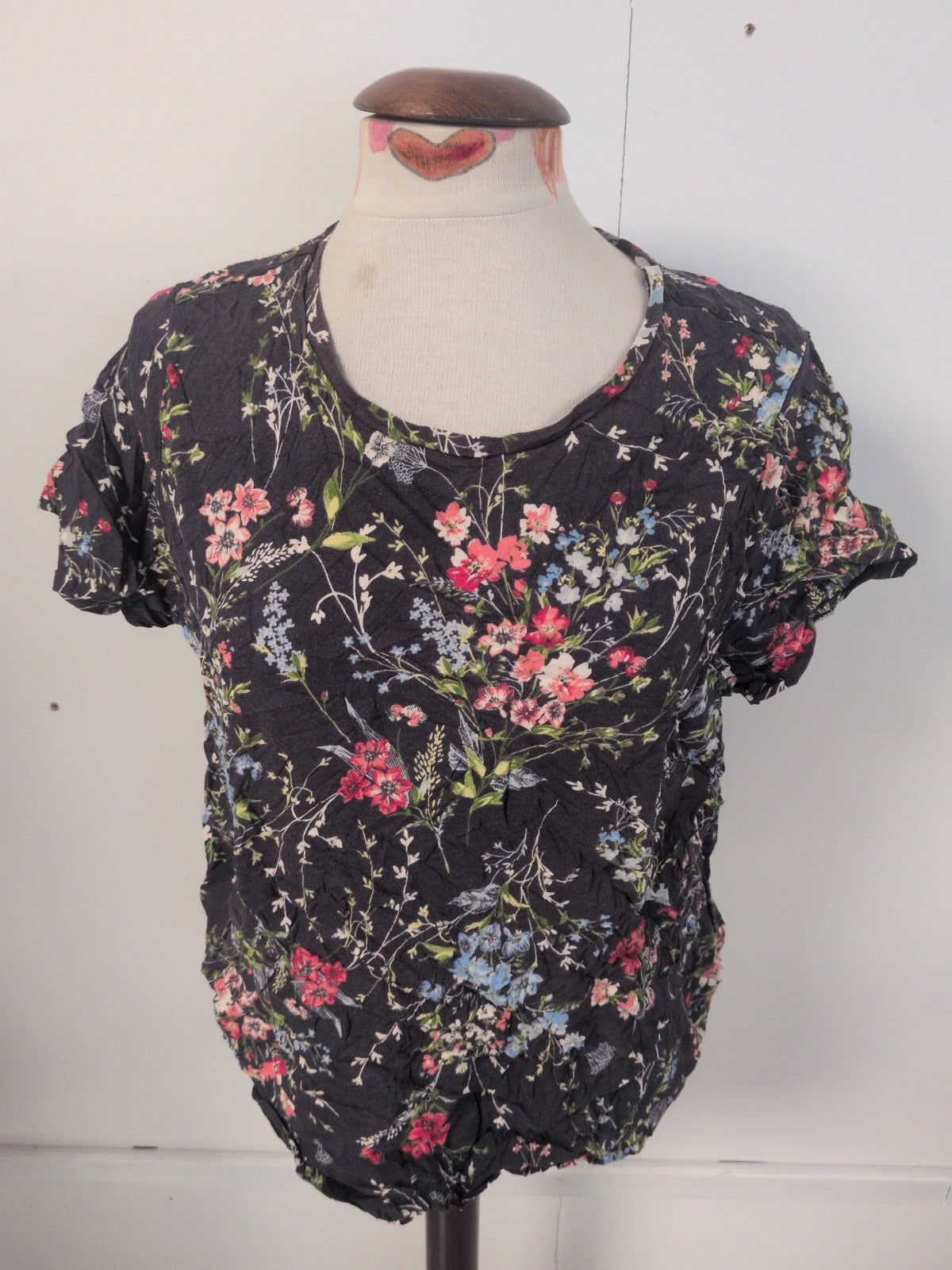 Ladies Marks And Spencer Size 18 Navy Flower Short Sleeve T-shirt