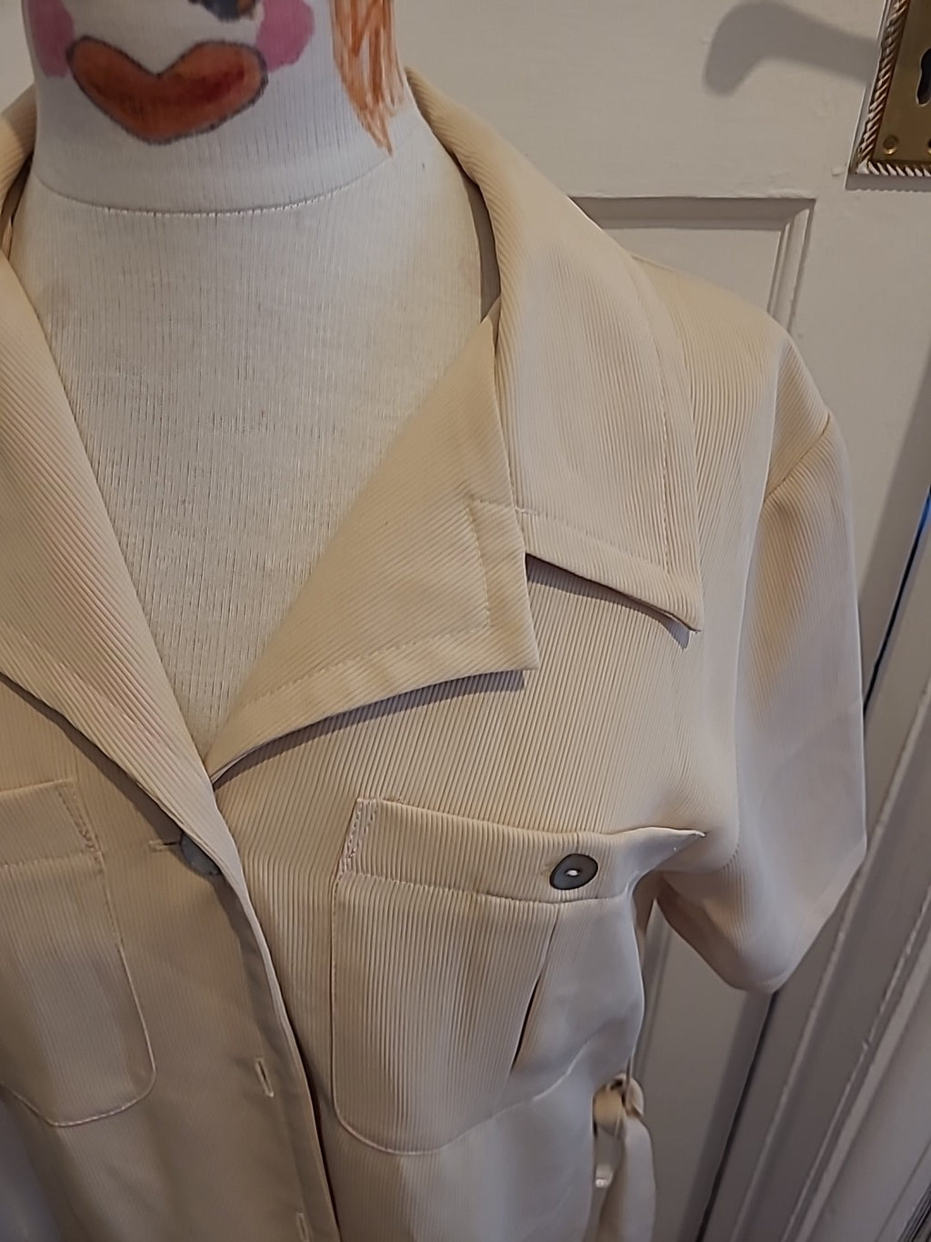 Ladies Sara Neal Size 10-12 Camel/Beige Short Sleeved Blouse