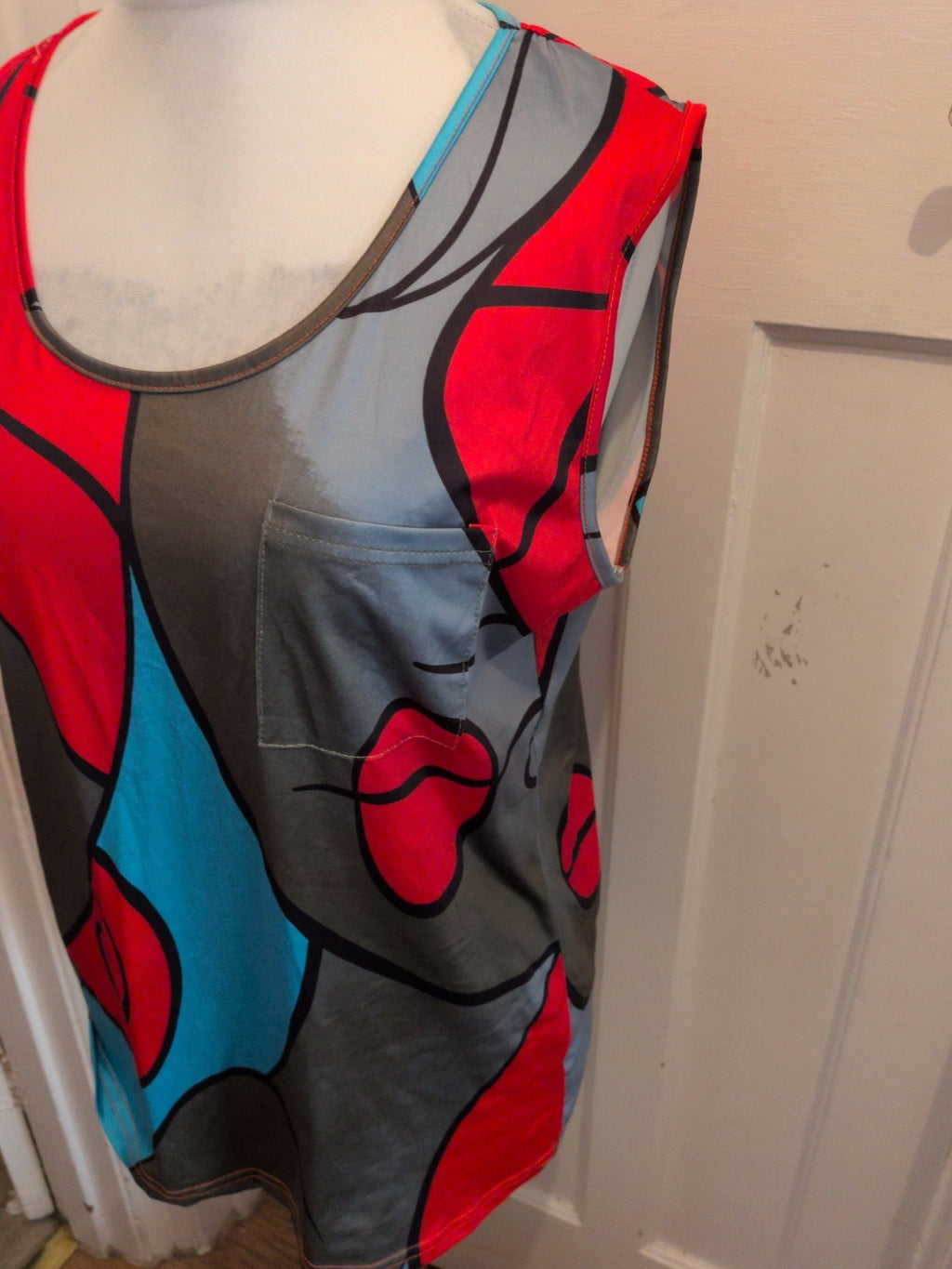 4xl Grey Blue Red Sleeveless Blouse Top