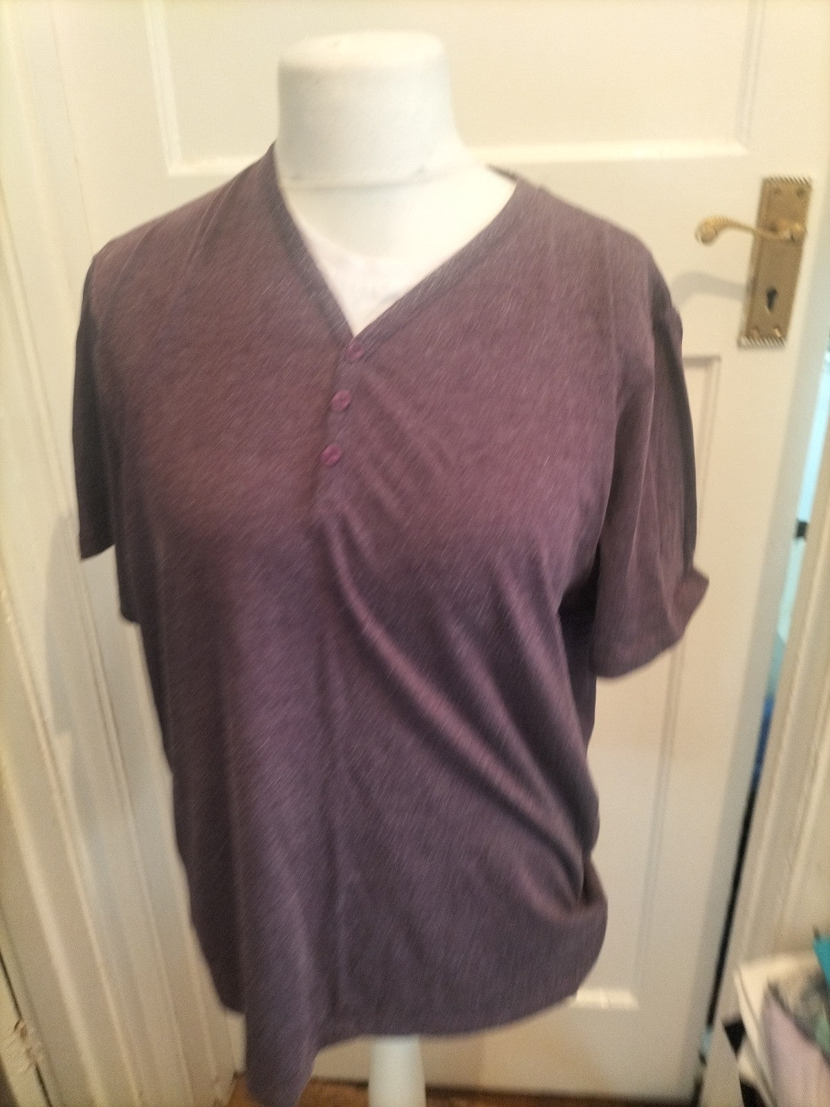 Atlantic Bay Large Purple V Neck Short Sleeved T-shirt Heavy Bobbling