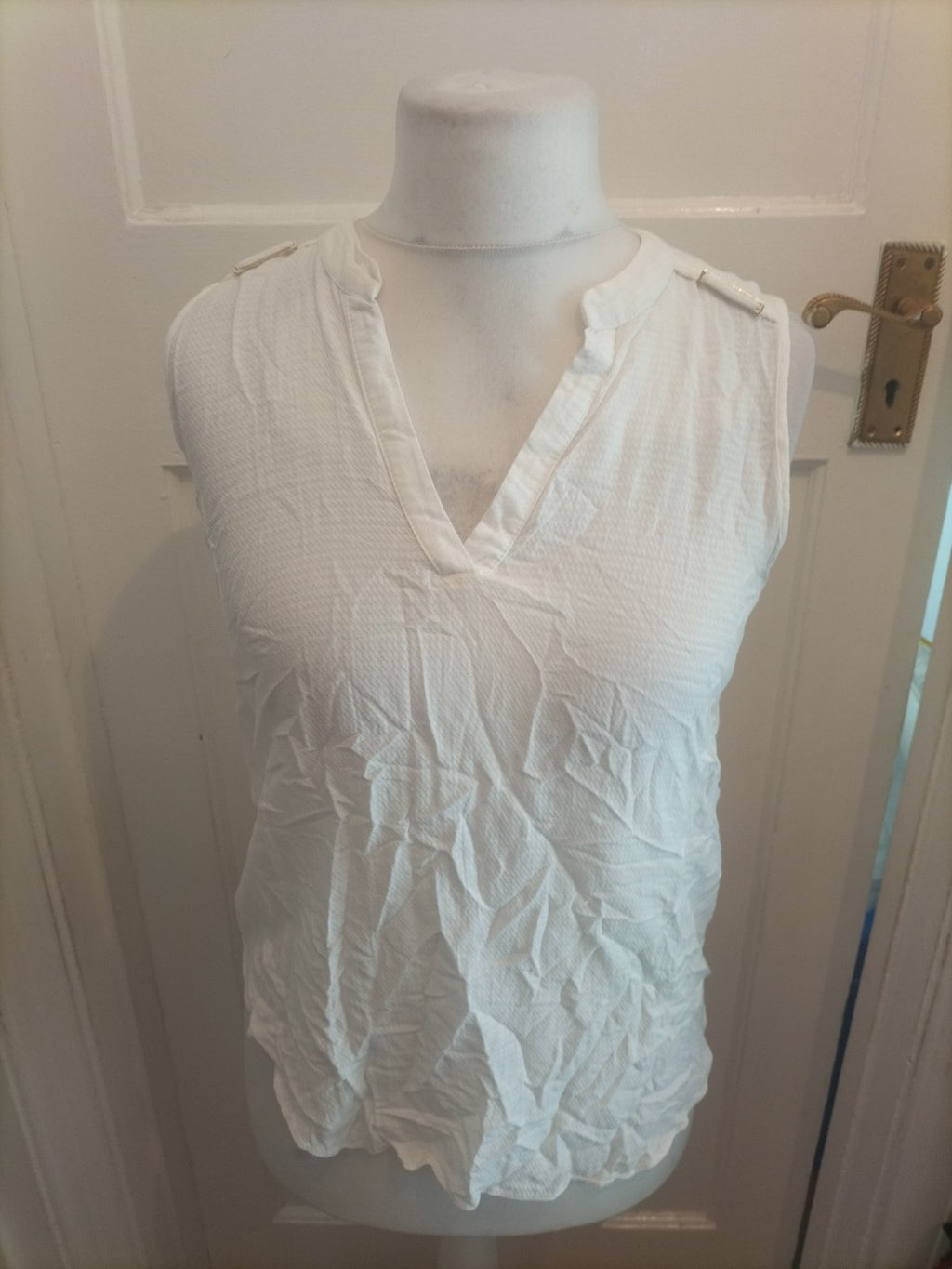 Primark 10 White V Neck Sleeveless Blouse