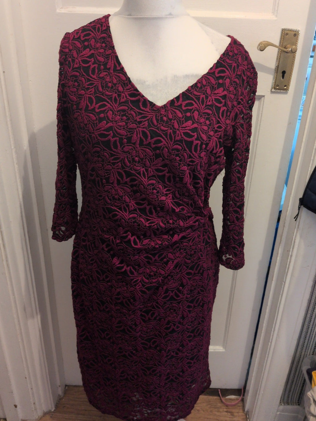 Kaliko 18 Purple And Black Lined Half Sleeve Dress Midi-Long