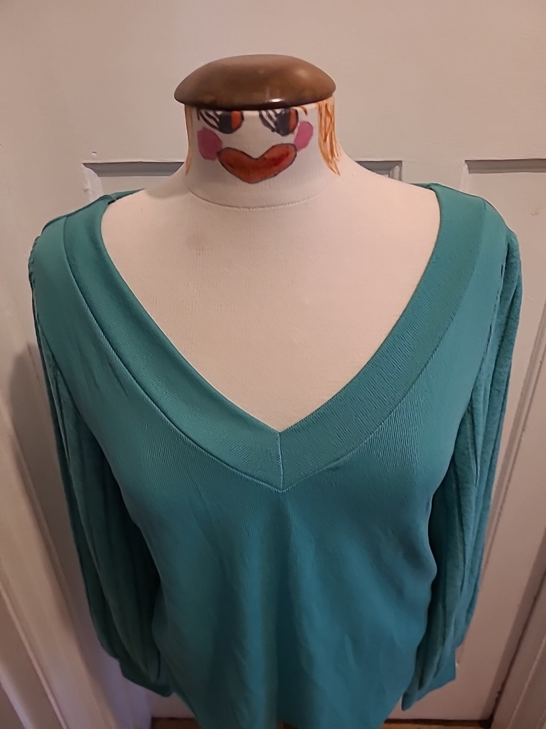 Ladies Shein Size Medium Green Long Sleeved Tshirt