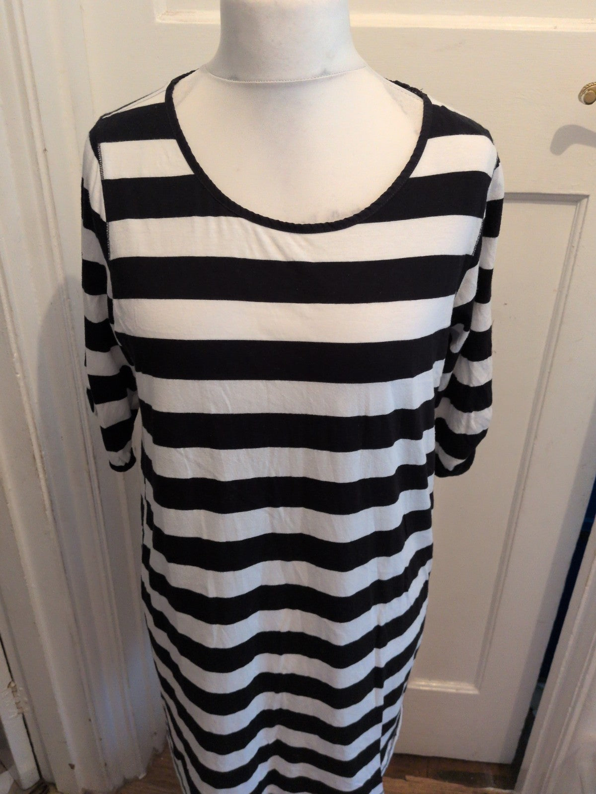 Ladies Limited Collection 12-14 Black And White Stripe Short Sleeve T-shirt...