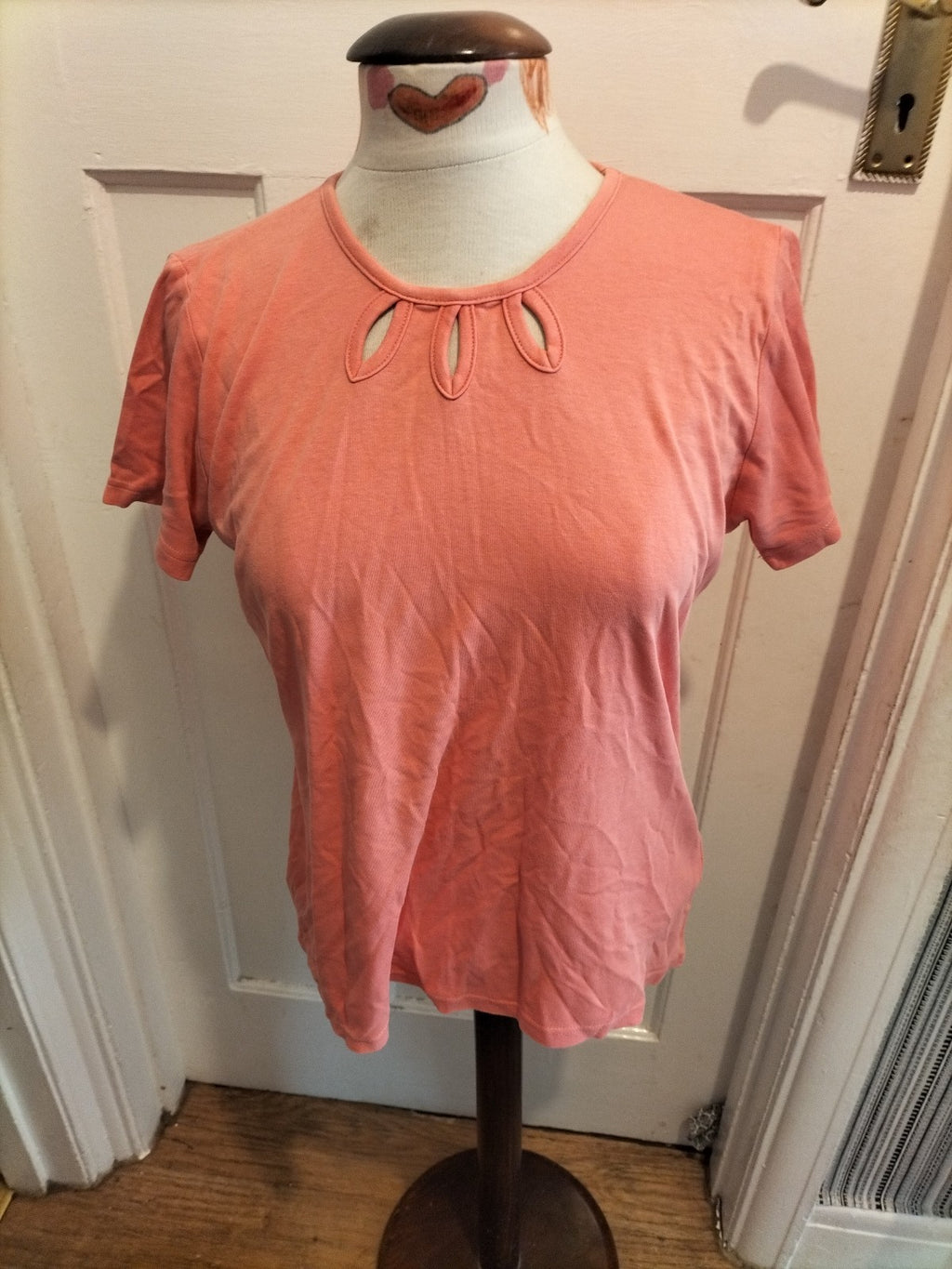Ladies Isle Size 14-16 Salmon Short Sleeved Tshirt