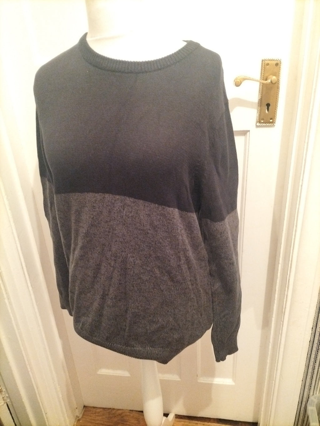 Mens Maine New England Size M Black And Grey Long Sleeved Pullover Jumper