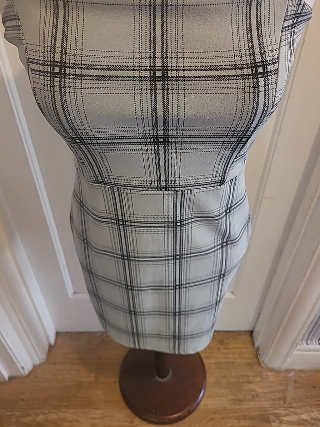 Ladies Dress Size 8 Grey Check I Saw It First