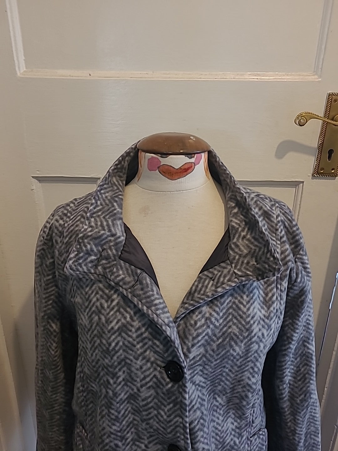 Ladies Anne De Lançay Coat Size Med Grey/white
